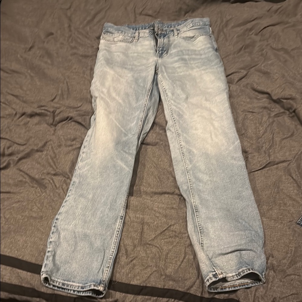 Men's Light Blue Jeans